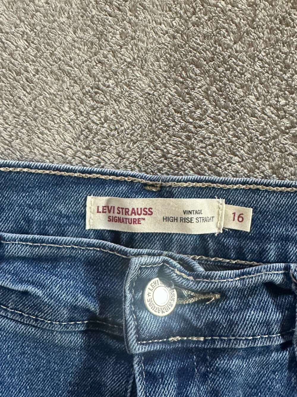 Levi's Women's vintage High Rise straight